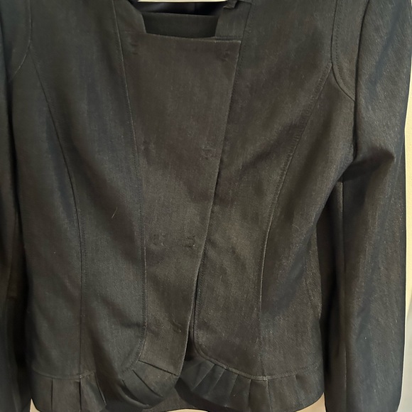 Tahari Dresses & Skirts - Tahari black ruffled 2 piece suit, skirt and jacket